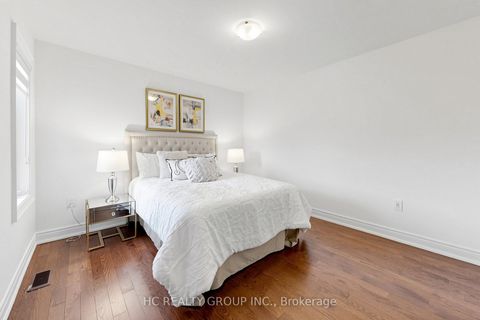 Photo 32 at 79 Silk Twist Drive, Holland Landing, East Gwillimbury