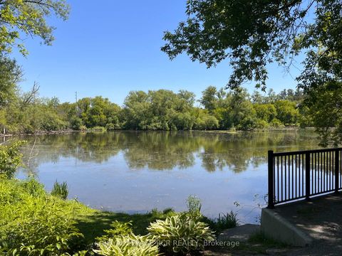 Photo 25 at 212 - 900 Bogart Mill Trail, College Manor, Newmarket