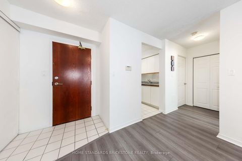 Photo 3 at 909 - 35 Empress Avenue, Willowdale East, Toronto