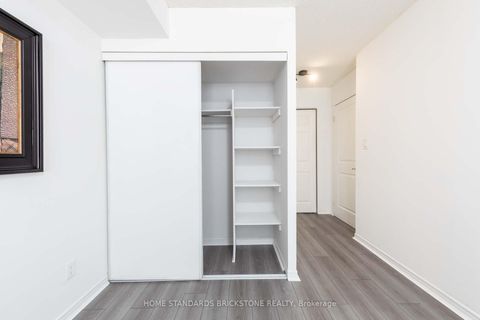 Photo 9 at 909 - 35 Empress Avenue, Willowdale East, Toronto