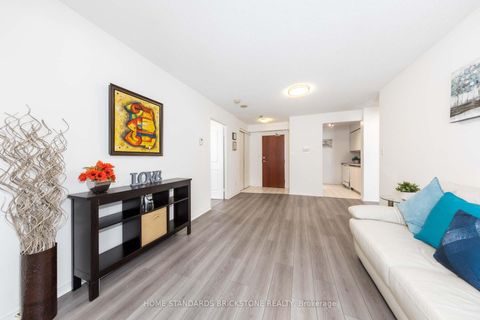 Photo 10 at 909 - 35 Empress Avenue, Willowdale East, Toronto