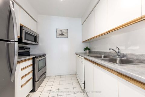 Photo 17 at 909 - 35 Empress Avenue, Willowdale East, Toronto