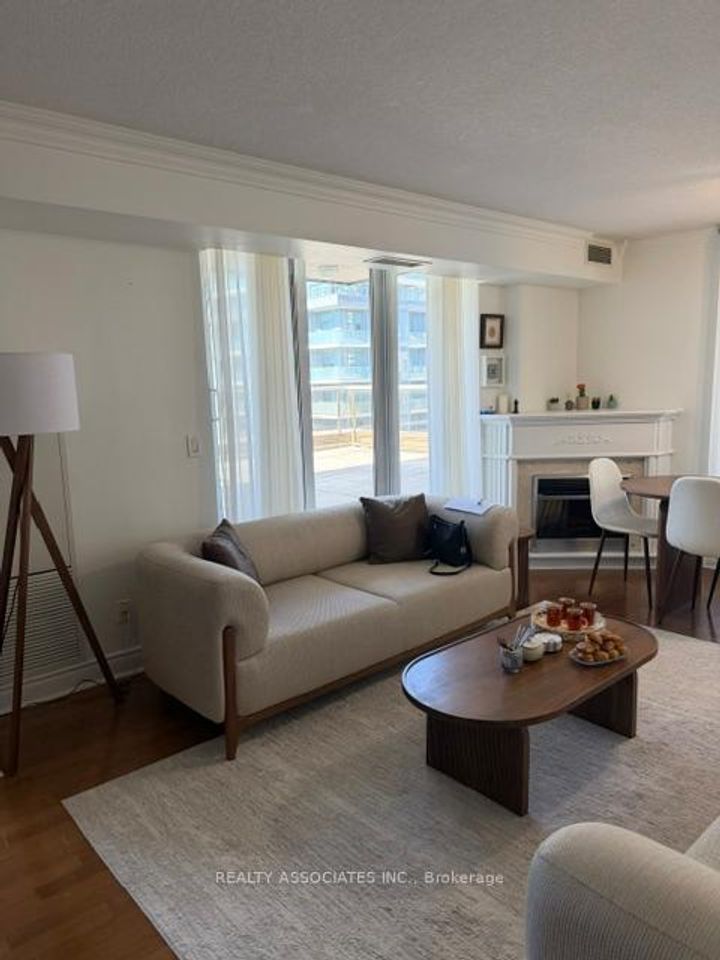 Photo 9 at 506 - 18 Kenaston Gardens NE, Bayview Village, Toronto
