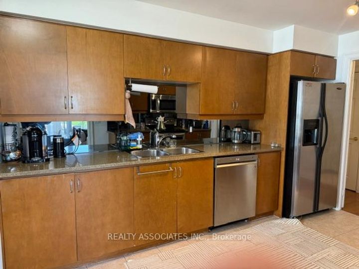 Photo 13 at 506 - 18 Kenaston Gardens NE, Bayview Village, Toronto
