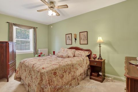 Photo 14 at 20 Corinne Crescent, Ionview, Toronto