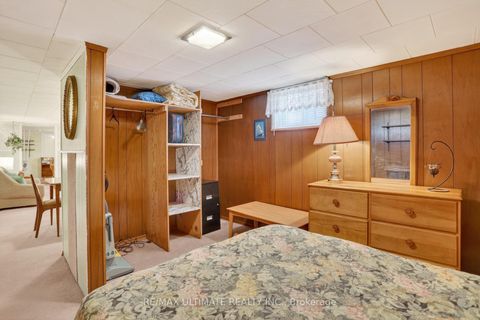 Photo 26 at 20 Corinne Crescent, Ionview, Toronto