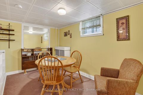 Photo 28 at 20 Corinne Crescent, Ionview, Toronto