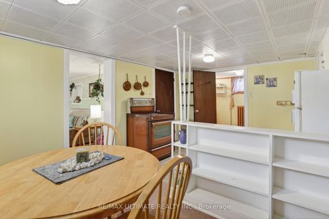 Photo 29 at 20 Corinne Crescent, Ionview, Toronto