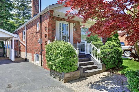 Photo 35 at 20 Corinne Crescent, Ionview, Toronto