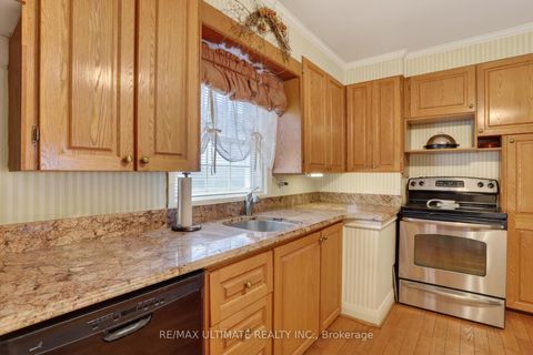 Photo 38 at 20 Corinne Crescent, Ionview, Toronto