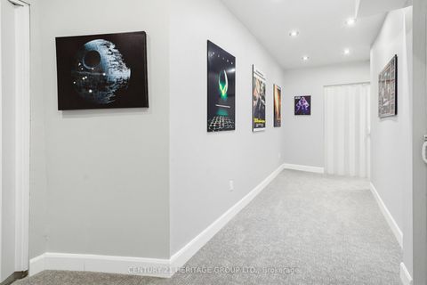Photo 15 at 14 Giordano Way, Patterson, Vaughan