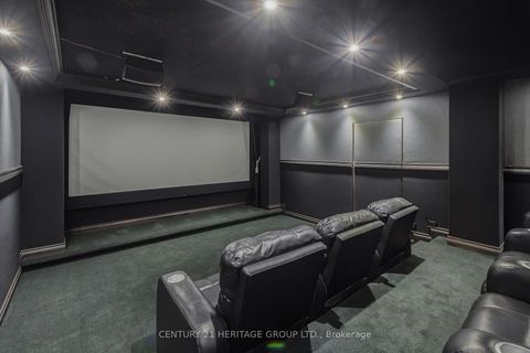 Photo 17 at 14 Giordano Way, Patterson, Vaughan