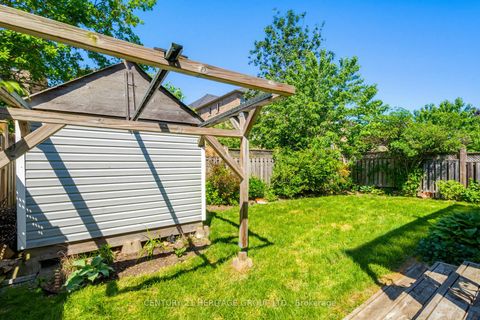Photo 22 at 14 Giordano Way, Patterson, Vaughan