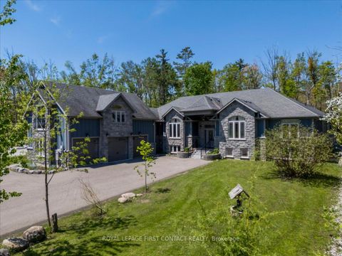 Photo 1 at 3500 Crescent Harbour Road, Rural Innisfil, Innisfil