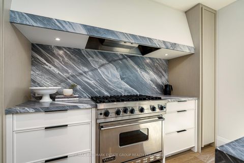 Photo 14 at 40 Courcelette Road, Cliffside, Toronto