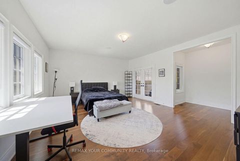 Photo 34 at 35 Annsleywood Court, Kleinburg, Vaughan