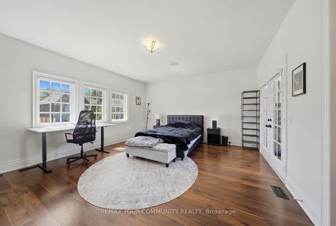 Photo 35 at 35 Annsleywood Court, Kleinburg, Vaughan