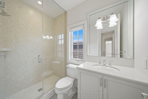 Photo 40 at 35 Annsleywood Court, Kleinburg, Vaughan