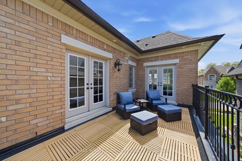 Photo 42 at 35 Annsleywood Court, Kleinburg, Vaughan