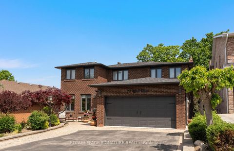 Photo 3 at 74 Willis Road, East Woodbridge, Vaughan