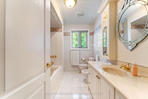 Photo 23 at 74 Willis Road, East Woodbridge, Vaughan