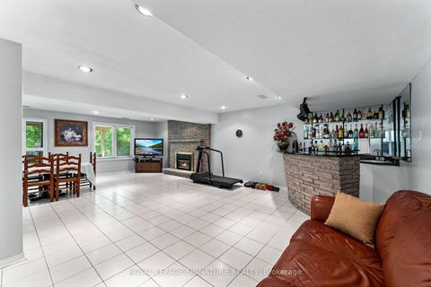 Photo 32 at 74 Willis Road, East Woodbridge, Vaughan