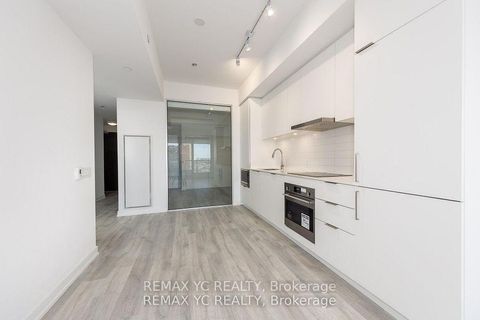 Photo 5 at 835 - 7 Golden Lion Heights N, Newtonbrook East, Toronto