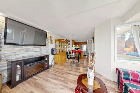 Photo 7 at 913 - 1600 Keele Street, Eglinton West, Toronto