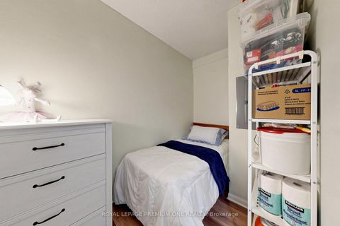 Photo 12 at 913 - 1600 Keele Street, Eglinton West, Toronto