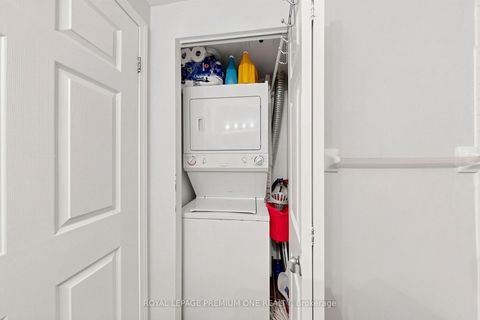Photo 14 at 913 - 1600 Keele Street, Eglinton West, Toronto