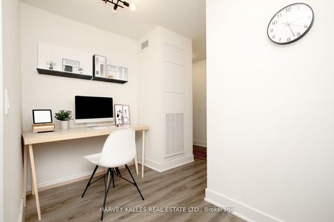 Photo 7 at 305 - 185 Deerfield Road, Central Newmarket, Newmarket