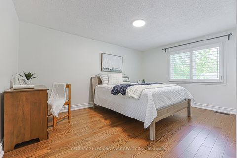 Photo 14 at 43 Bishop Crescent, Markham Village, Markham