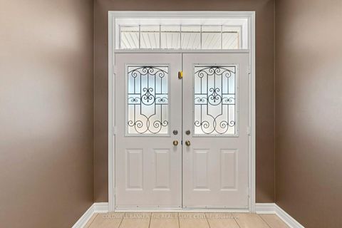 Photo 2 at 352 Coachwhip Trail, Woodland Hill, Newmarket
