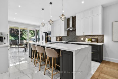 Photo 1 at 176 Aldercrest Road, Alderwood, Toronto