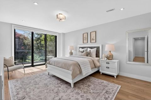 Photo 18 at 176 Aldercrest Road, Alderwood, Toronto