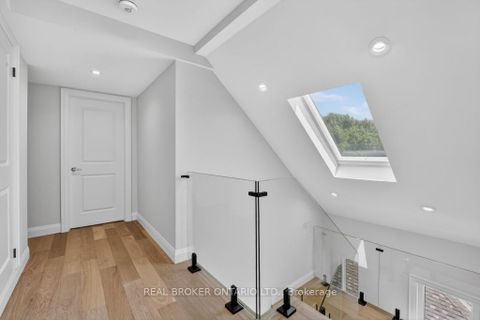 Photo 30 at 176 Aldercrest Road, Alderwood, Toronto