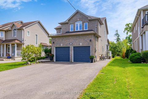 Photo 1 at 1031 Lake Drive N, Historic Lakeshore Communities, Georgina