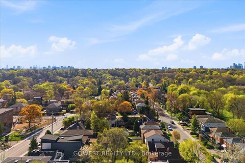 Photo 4 at 60 Warren Crescent, Lambton Baby Point, Toronto
