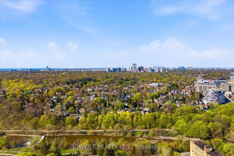 Photo 8 at 60 Warren Crescent, Lambton Baby Point, Toronto