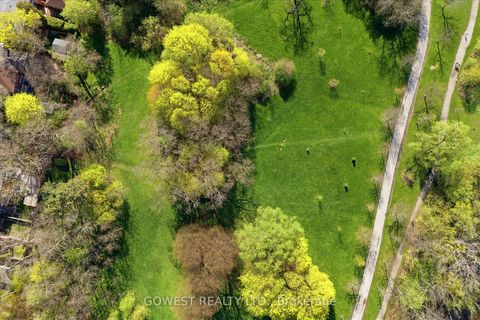 Photo 9 at 60 Warren Crescent, Lambton Baby Point, Toronto