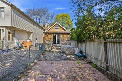 Photo 18 at 60 Warren Crescent, Lambton Baby Point, Toronto