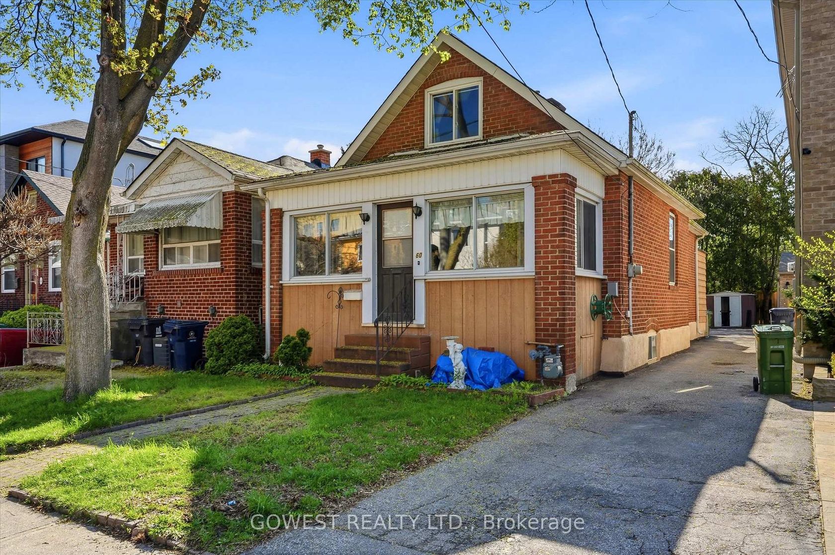 60 Warren Crescent, Lambton Baby Point, Toronto photo number 2
