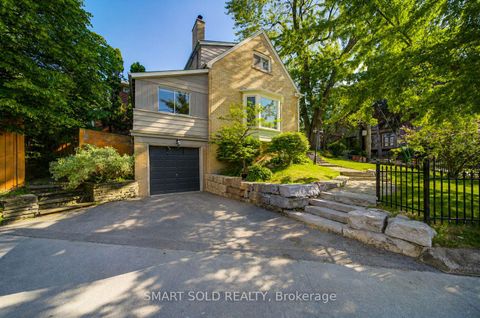 Photo 2 at 29 Highbourne Road, St. Clair, Toronto