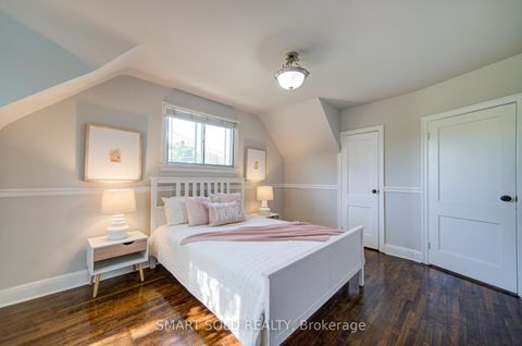 Photo 18 at 29 Highbourne Road, St. Clair, Toronto