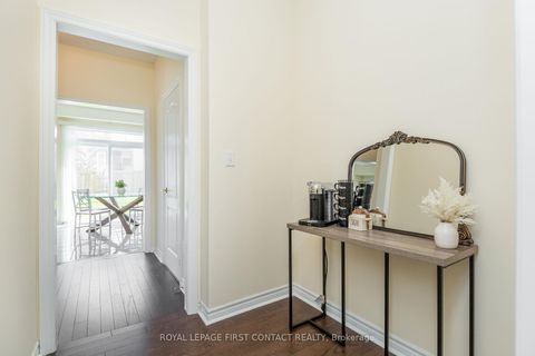Photo 13 at 1 Griffin Gate, Shore, Barrie
