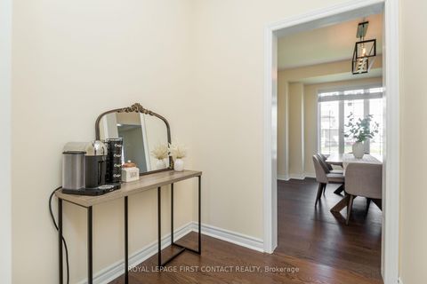 Photo 14 at 1 Griffin Gate, Shore, Barrie