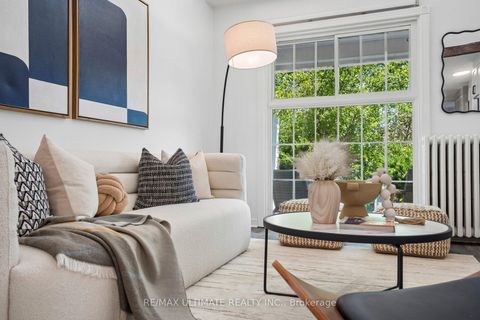Photo 4 at 132 Hanson Street, Woodbine Corridor, Toronto