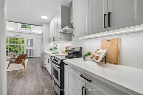 Photo 18 at 132 Hanson Street, Woodbine Corridor, Toronto