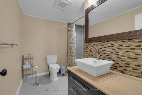 Photo 9 at 242 Browning Trail, Letitia Heights, Barrie