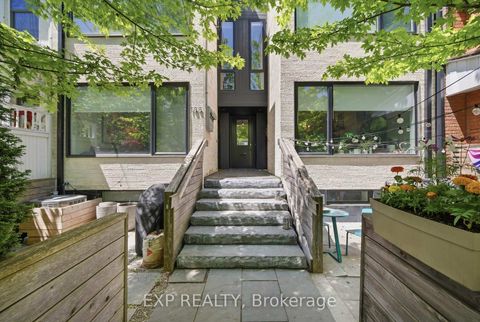 Photo 1 at B - 188 Lippincott Street, University, Toronto